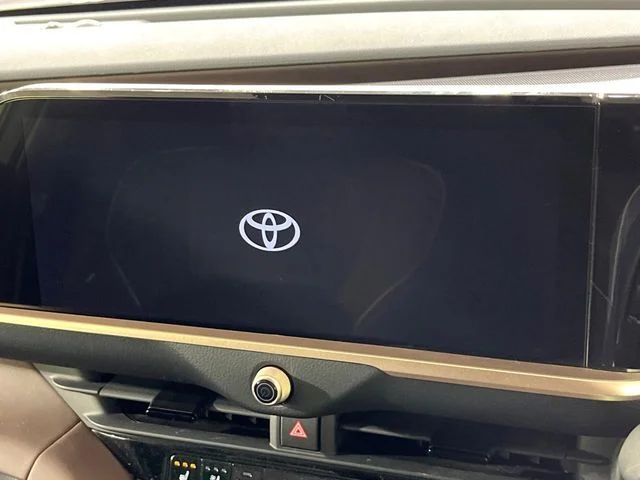 Toyota CROWN CROSSOVER G　アドバンスド　レザーパッケージ photo 3