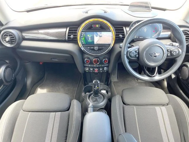 Bmw MINI COOPER SD ベースグレード photo 2