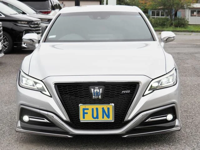 Toyota CROWN sedan hybrid 4WD RS　Four photo 2