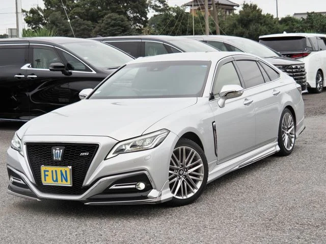 Toyota CROWN sedan hybrid 4WD RS　Four photo 4