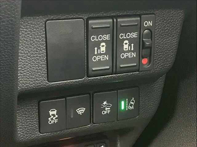 Honda FREED HYBRID クロスター　ホンダセンシング photo 3