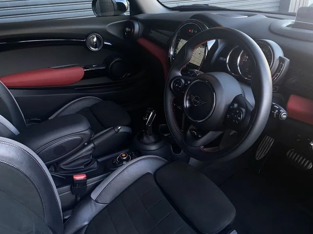 Bmw MINI ジョンクーパーワークス photo 3