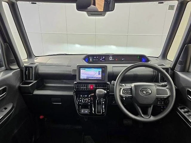 Daihatsu TANTO CUSTOM X photo 2