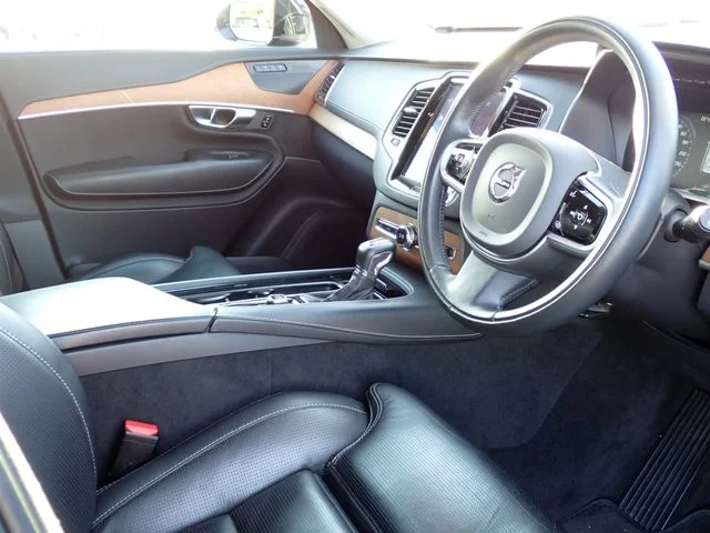 Volvo VOLVO XC90 T6　AWD　インスクリプション photo 2