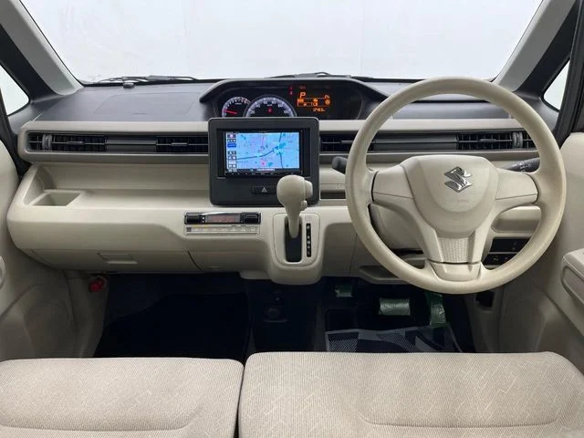 Suzuki WAGON R ハイブリッド　FX photo 2