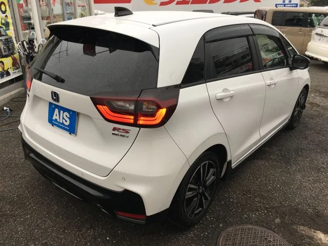 Honda FIT e:HEV RS photo 4