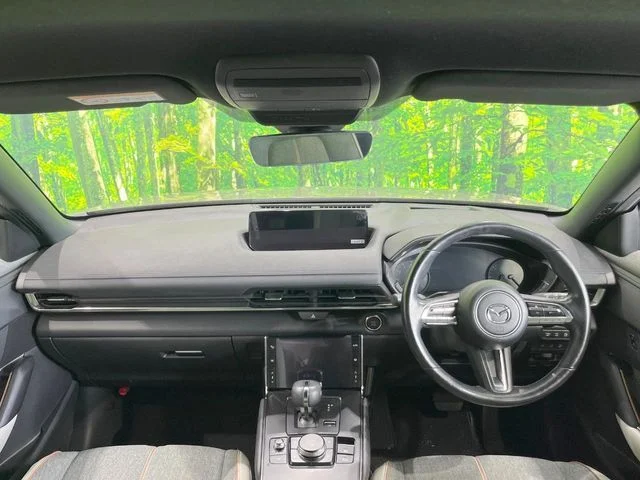 Mazda MX-30 モダン　コンフィデンス photo 2