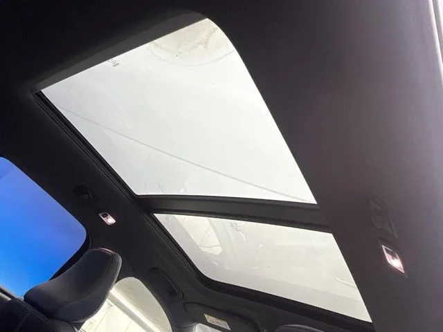 Volvo VOLVO XC40 B4　AWD　Rデザイン photo 4