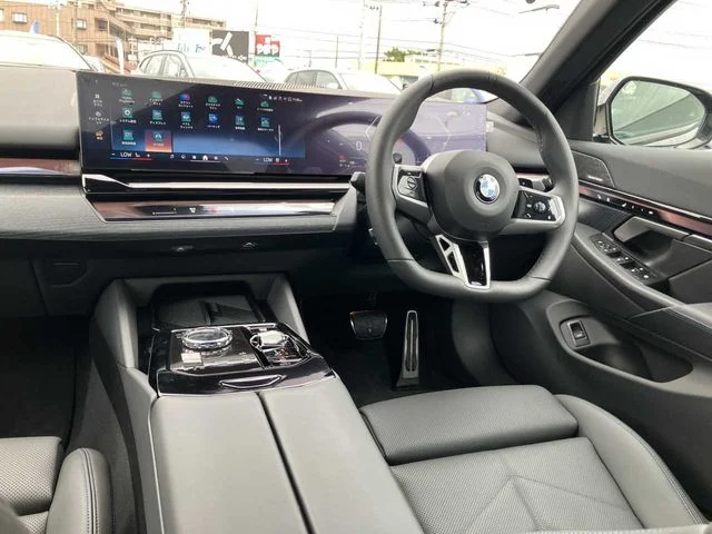 Bmw BMW 5series sedan 523d　xDrive　Mスポーツ photo 2