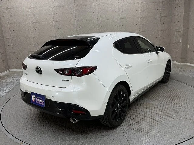 Mazda MAZDA3 FASTBACK X　Lパッケージ photo 3