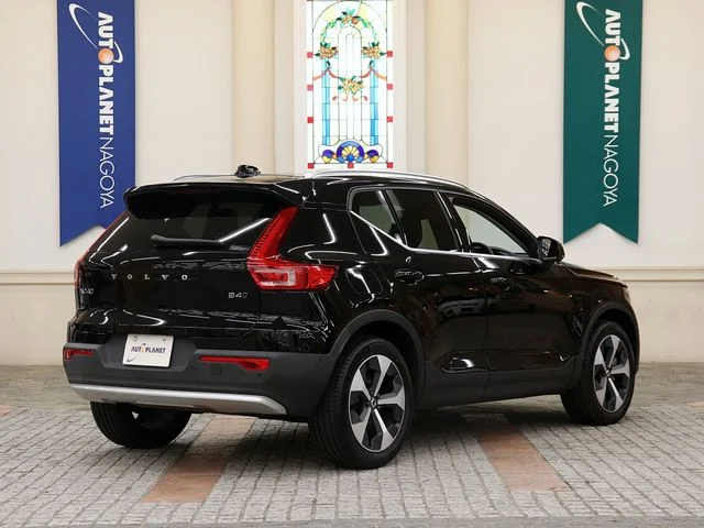 Volvo VOLVO XC40 B4 photo 3