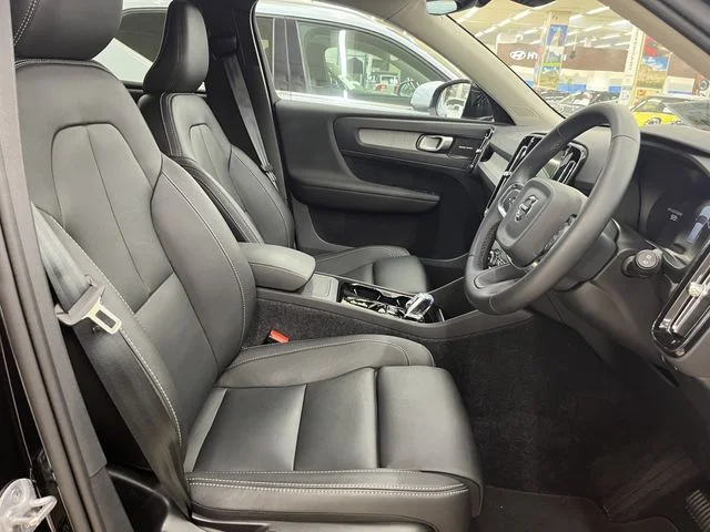 Volvo VOLVO XC40 B4 photo 4