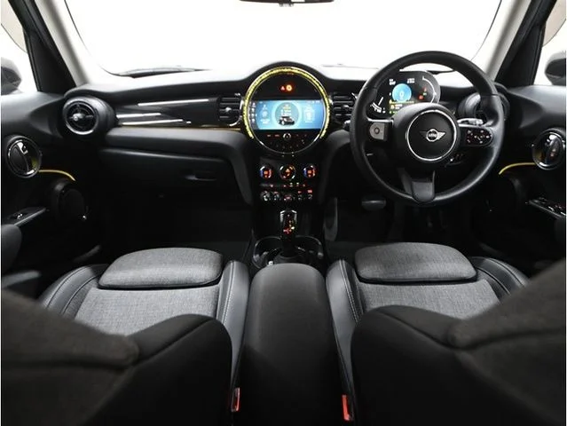 Bmw MINI COOPER S 5DOOR ベースグレード photo 3