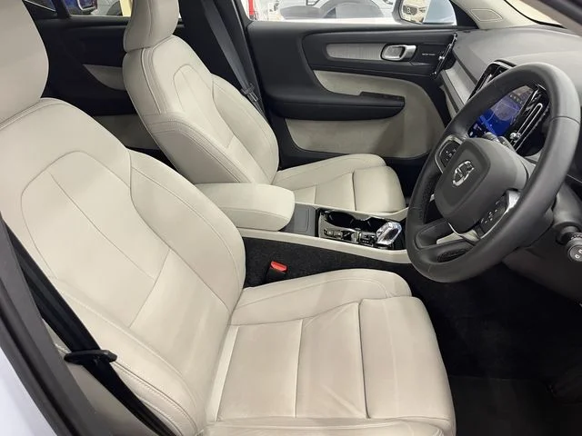 Volvo VOLVO XC40 B4 photo 4