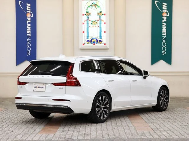 Volvo VOLVO V60 ウルトラ　B4 photo 3