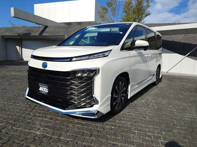 Toyota VOXY HYBRID S−Z 2023
