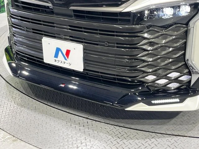 Toyota VOXY HYBRID S−Z photo 2