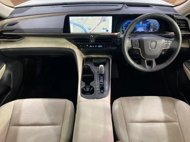 Toyota CROWN CROSSOVER G　アドバンスド　レザーパッケージ photo 2
