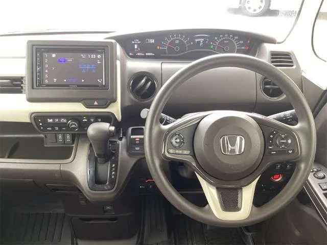 Honda N BOX L photo 2