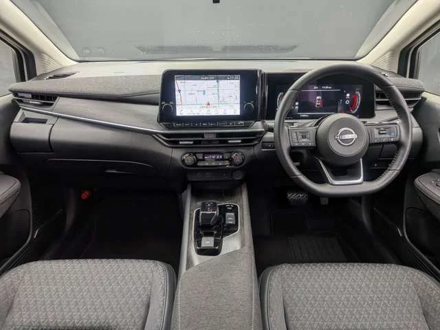 Nissan AURA G photo 3