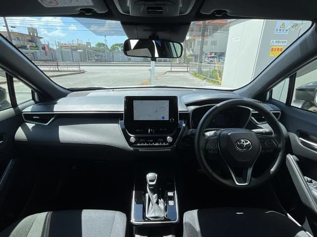 Toyota COROLLA CROSS HYBRID S photo 2