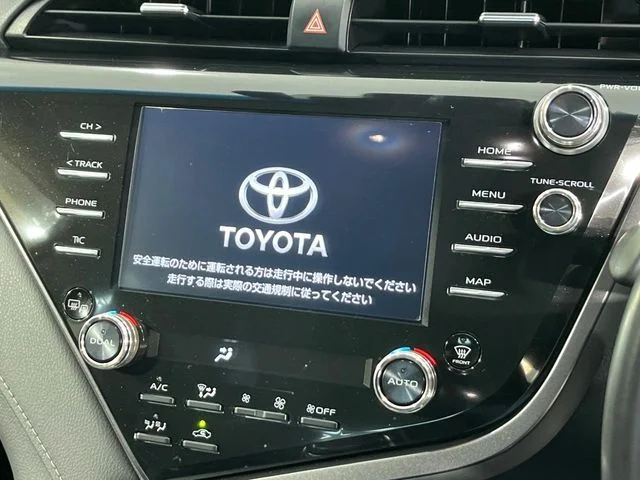 Toyota CAMRY HYBRID WS photo 4