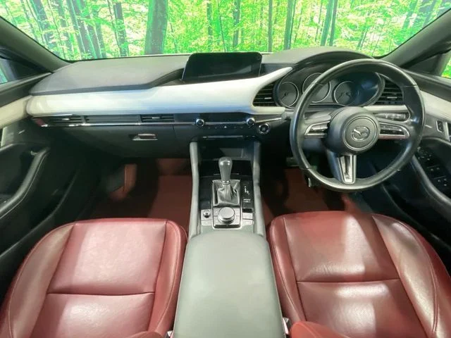 Mazda MAZDA3 FASTBACK 15S　100周年　特別記念車 photo 2