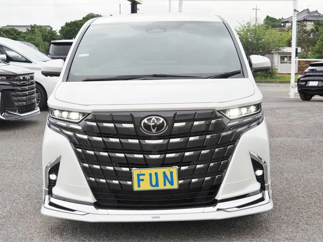 Toyota ALPHARD hybrid 4WD エグゼクティブラウンジ photo 2