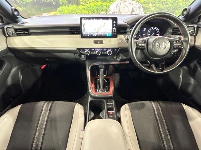 Honda VEZEL e:HEV プレイ photo 2