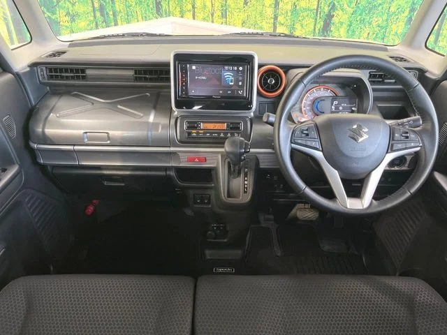 Suzuki Spacia GEAR ハイブリッドXZ photo 2