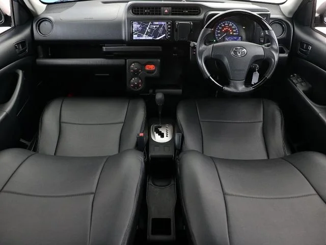 Toyota SUCCEED van HYBRID TX photo 2