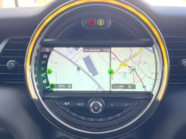 Bmw MINI COOPER 5DOOR 60イヤーズ　エディション photo 4
