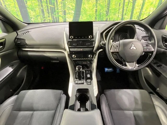 Mitsubishi ECLIPSE CROSS PHEV P photo 2