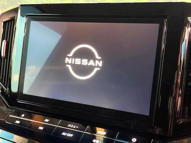 Nissan ELGRAND 250ハイウェイスター　プレミアム photo 3