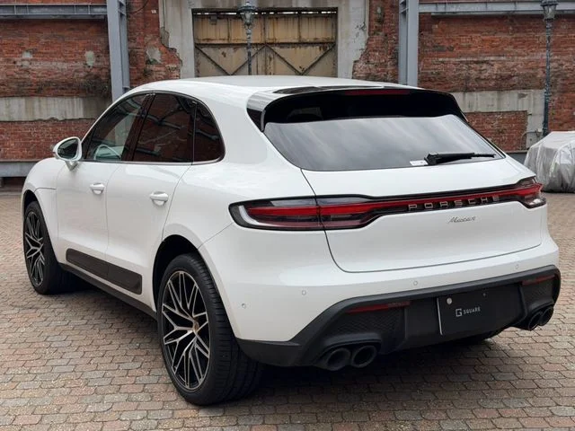 Porsche PORSCHE Macan マカン photo 2