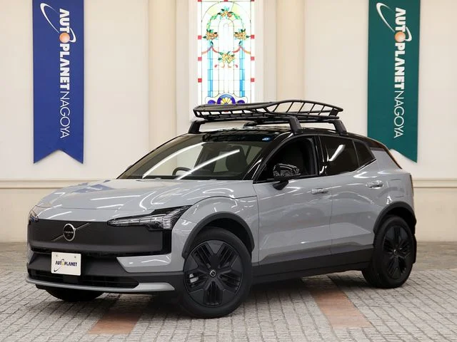 Volvo VOLVO EX30 CROSS COUNTRY ウルトラ　ツインモーター　パフォーマンス 2025