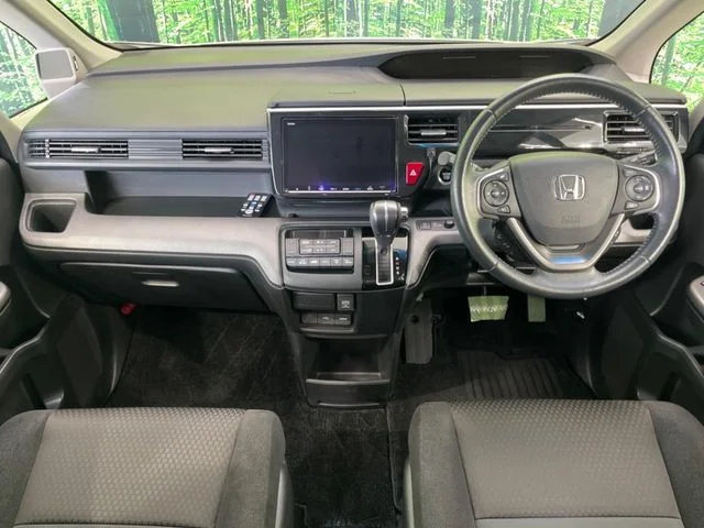 Honda STEPWAGON SPADA スパーダ　ホンダセンシング photo 2