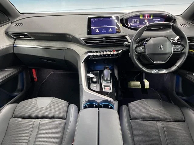 Peugeot PEUGEOT 3008 GT　ブルーHDi　ブラックパック photo 2
