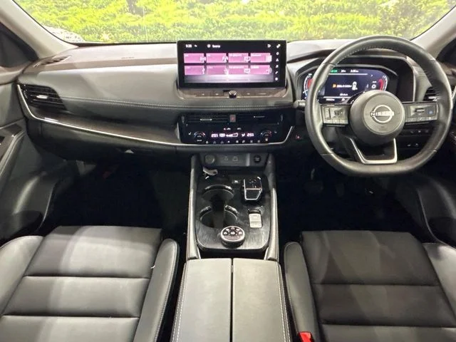 Nissan X-TRAIL HYBRID 4WD G　e−4ORCE photo 2
