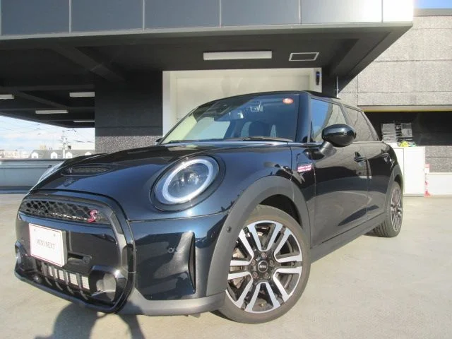 Bmw MINI COOPER SD 5DOOR ベースグレード 2023