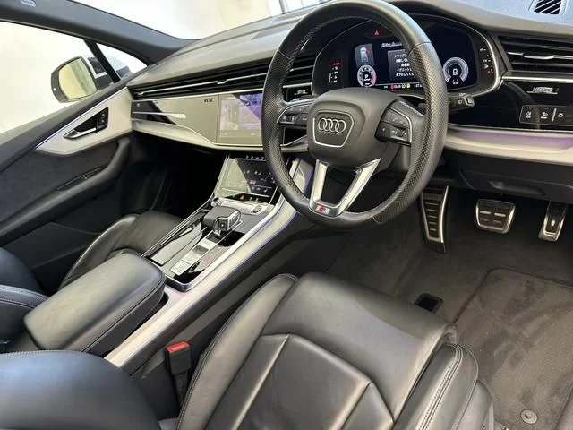 Audi AUDI Q7 55　TFSI　クワトロ　Sライン photo 2