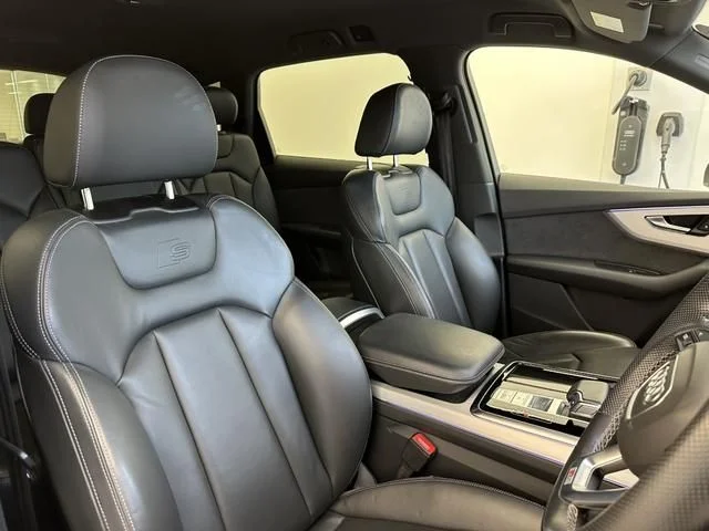 Audi AUDI Q7 55　TFSI　クワトロ　Sライン photo 4