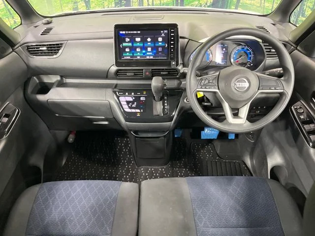 Nissan ROOX ハイウェイスターX photo 2