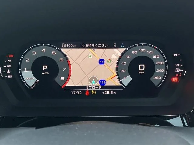 Audi AUDI A3 SPORTBACK 40　TFSI　クワトロ　アドバンスド photo 3