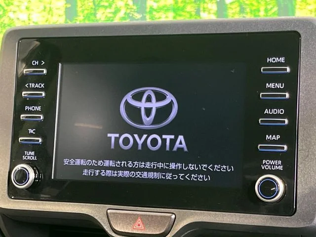 Toyota YARIS CROSS HYBRID X photo 3