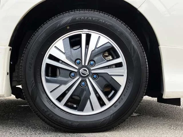 Nissan SERENA WG e−POWER　ハイウェイスター　V photo 4