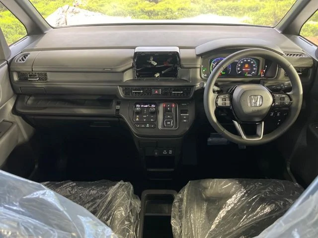 Honda STEPWAGON e:HEV SPADA ベースグレード photo 3