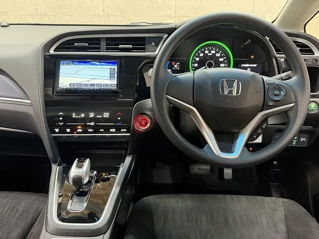 Honda SHUTTLE HYBRID ホンダセンシング photo 2