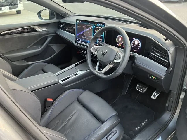Volkswagen VOLKSWAGEN PASSAT wagon eハイブリッド　Rライン photo 2