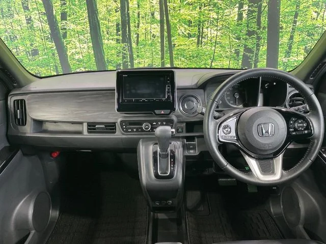 Honda N-ONE プレミアム photo 2